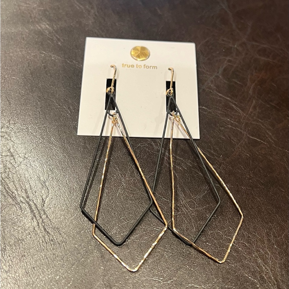 NWT True to form Gold Tone Layered Dropped Earrings.
